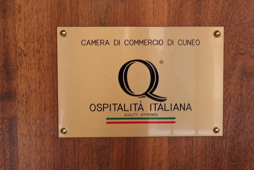 Hotel Porta Santa Maria Busca Extérieur photo