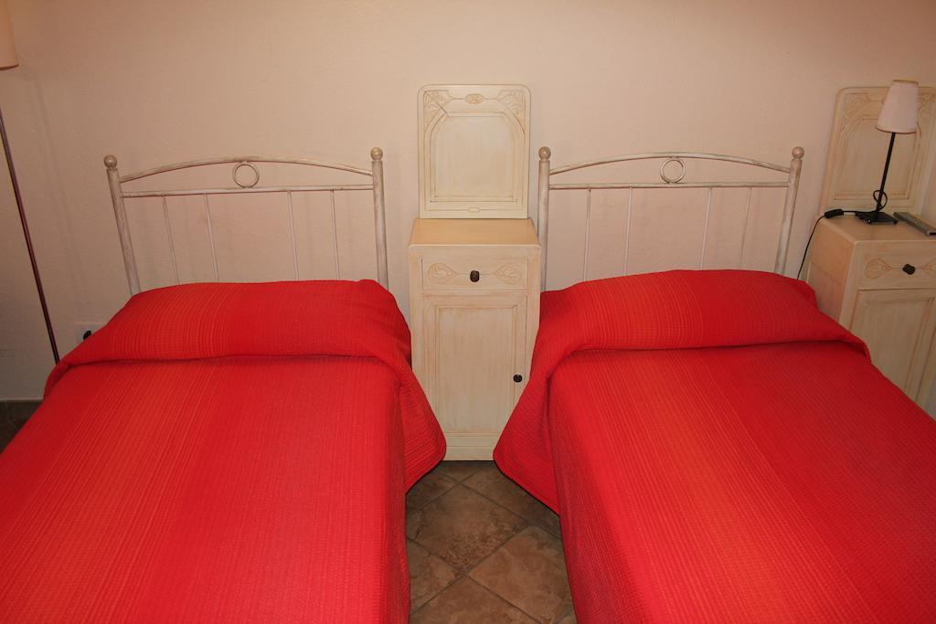 Hotel Porta Santa Maria Busca Extérieur photo
