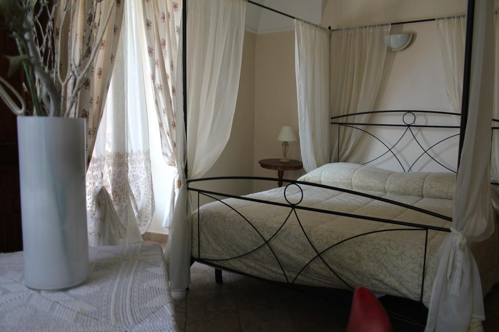 Hotel Porta Santa Maria Busca Chambre photo